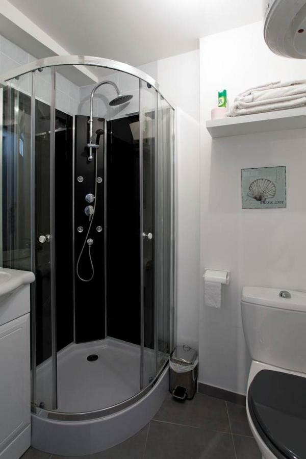 Studio Typique Et Cosy Climatise. Arles Zewnętrze zdjęcie