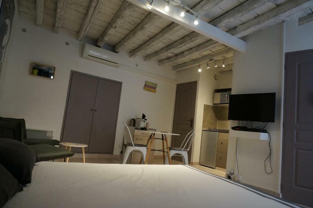 Studio Typique Et Cosy Climatise. Arles Zewnętrze zdjęcie