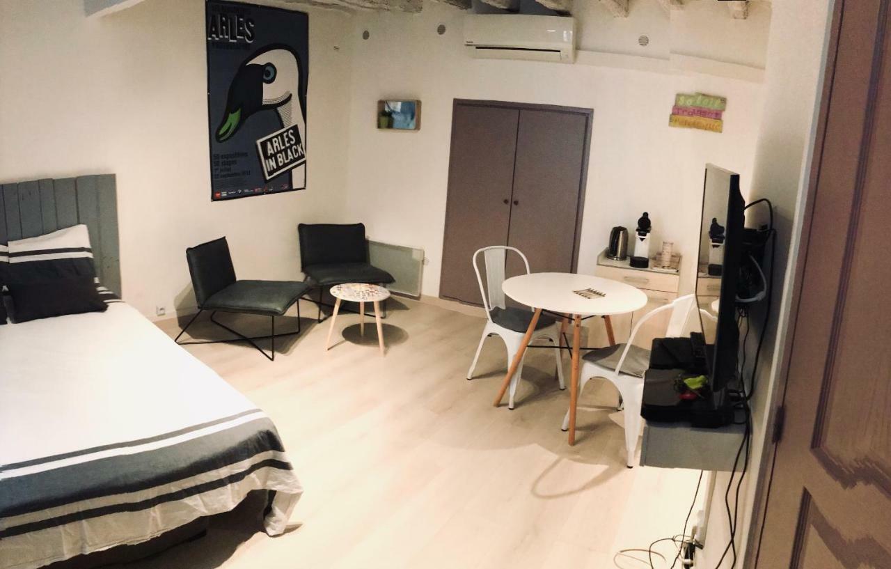 Studio Typique Et Cosy Climatise. Arles Zewnętrze zdjęcie